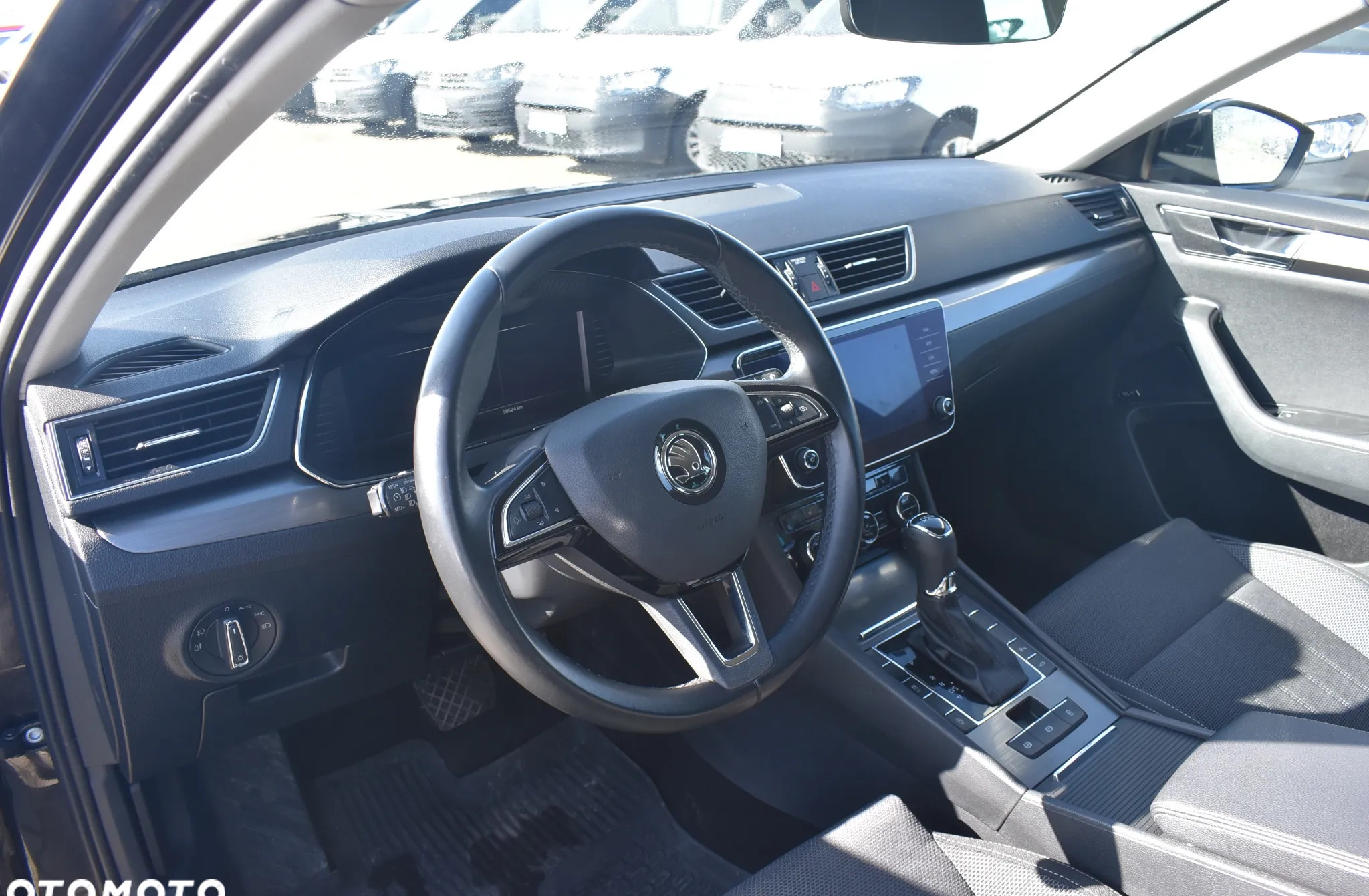 Skoda Superb cena 108400 przebieg: 98621, rok produkcji 2019 z Borne Sulinowo małe 704